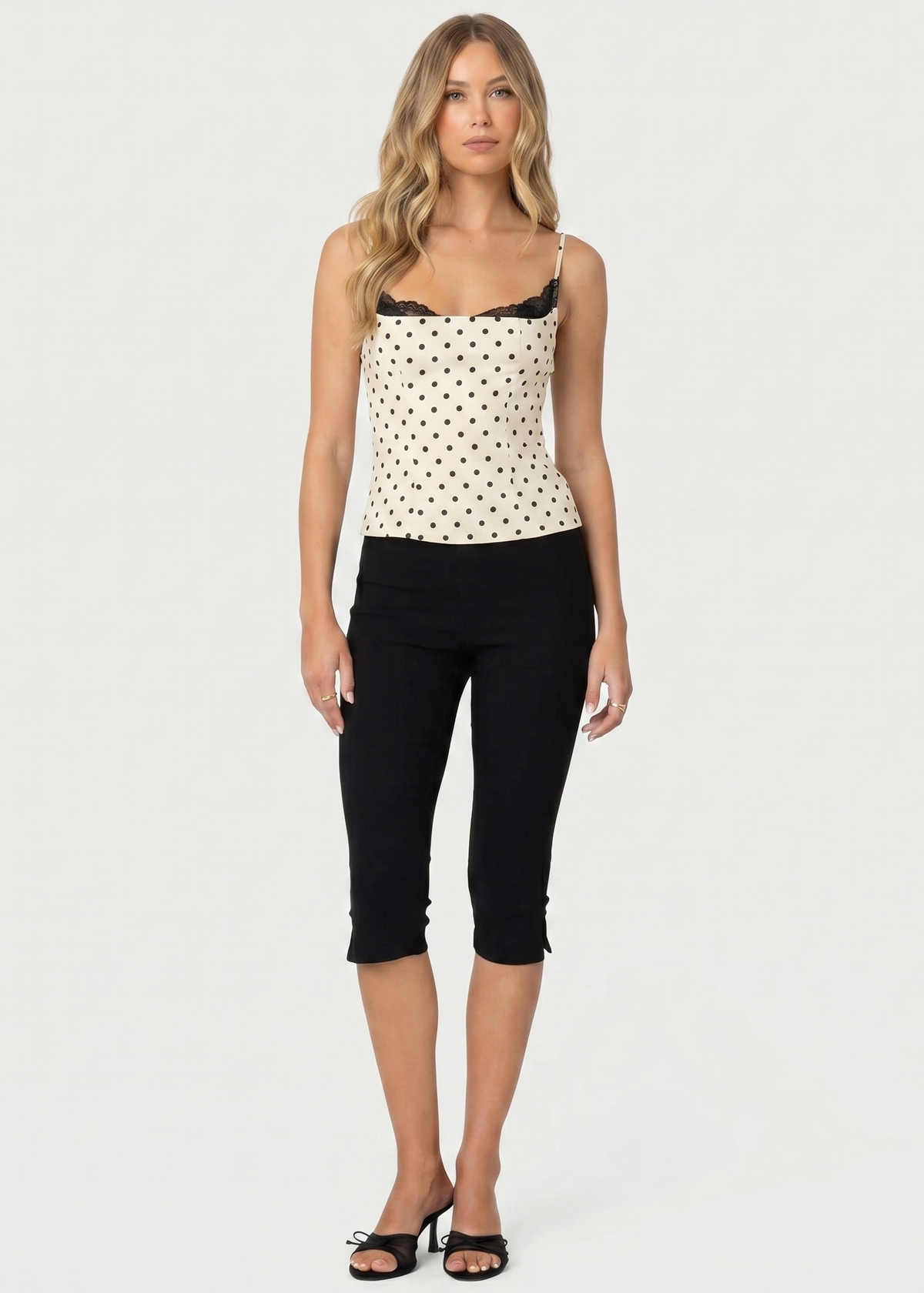 Pantacourt Off Duty