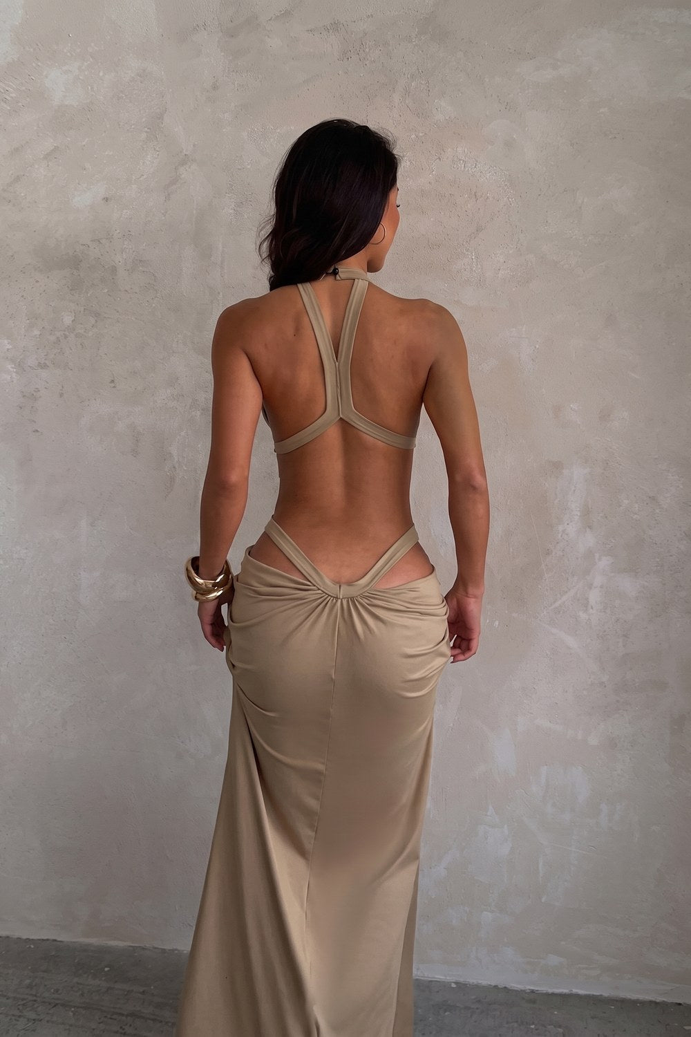 Robe longue col licou Imara à découpes – photo 2