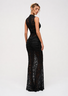 Robe longue en dentelle After Dark – photo 4