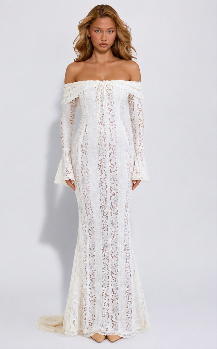 Robe longue en dentelle Ethereal – photo 8