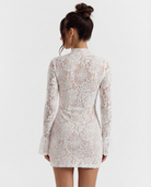Mini-robe en dentelle Midnight Muse – photo 6
