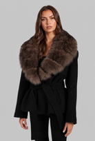 Manteau ceinturé en laine à col fausse fourrure – photo 2