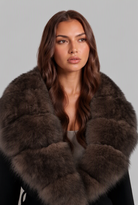 Manteau ceinturé en laine à col fausse fourrure – photo 3